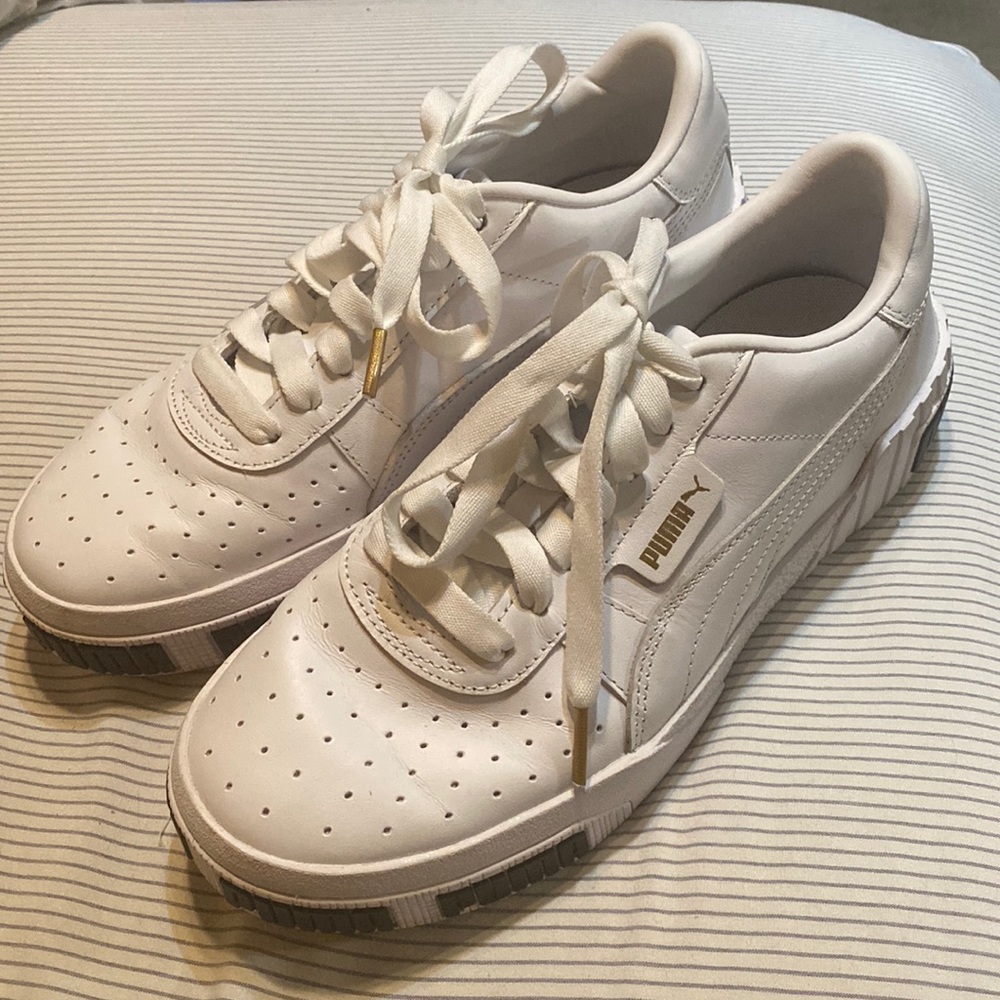 Puma tennis shoes